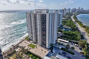 5380 N Ocean Dr, Singer Island, FL 33404 - Photo 37