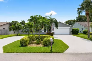 3001 Eagle Dr, Delray Beach, FL 33444 - Photo 1
