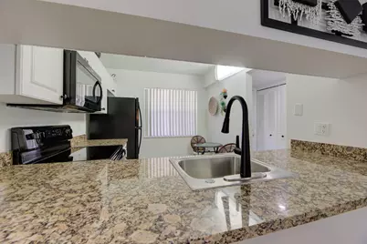 4502 Martinique Way #E1, Coconut Creek, FL 33066 - Photo 5