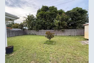 817 Elm Road, West Palm Beach, FL 33409 - Photo 3