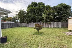 817 Elm Rd, West Palm Beach, FL 33409 - Photo 3