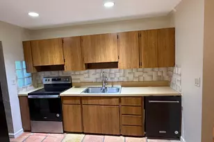 817 Elm Rd, West Palm Beach, FL 33409 - Photo 7