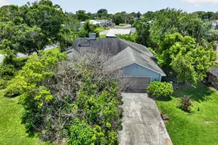 674 SE Starfish Ave, Port Saint Lucie, FL 34983 - Photo 3