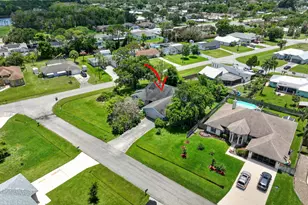 674 SE Starfish Ave, Port Saint Lucie, FL 34983 - Photo 7