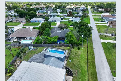 674 SE Starfish Avenue, Port Saint Lucie, FL 34983 - Photo 13