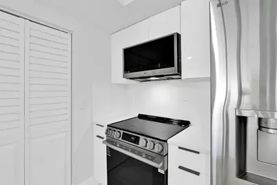 99 SE Mizner Boulevard #223, Boca Raton, FL 33432 - Photo 19