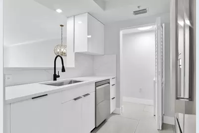 99 SE Mizner Boulevard #223, Boca Raton, FL 33432 - Photo 13