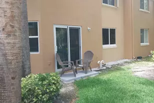 651 NW 79th Ave, Pembroke Pines, FL 33024 - Photo 3