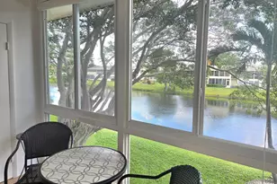 209 Oxford 100, West Palm Beach, FL 33417 - Photo 11