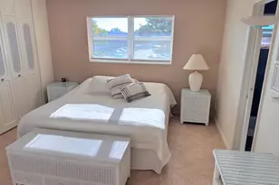 209 Oxford 100, West Palm Beach, FL 33417 - Photo 21