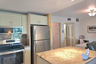 209 Oxford 100, West Palm Beach, FL 33417 - Photo 13