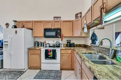 8072 Key West Lane, Boynton Beach, FL 33472 - Photo 7