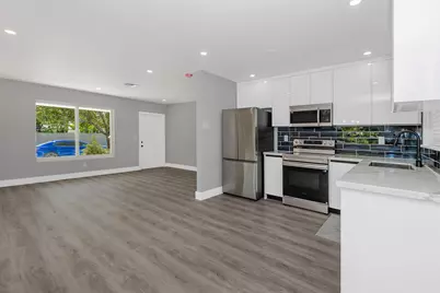 2733 NE 6th Avenue, Wilton Manors, FL 33334 - Photo 7