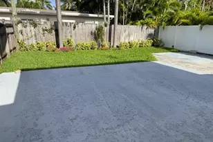 2733 NE 6th Ave, Wilton Manors, FL 33334 - Photo 5