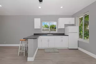 2733 NE 6th Ave, Wilton Manors, FL 33334 - Photo 25