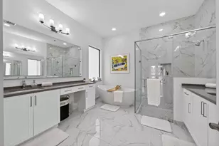 8252 Essex Country Clb Dr, Boca Raton, FL 33434 - Photo 31