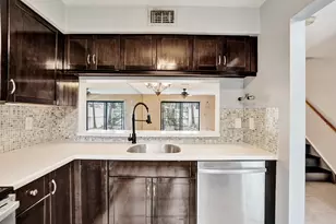 3080 S Oakland Forest Dr, Oakland Park, FL 33309 - Photo 5