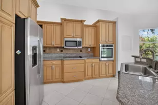 7035 Vivaldi Ln, Delray Beach, FL 33446 - Photo 9