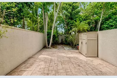 3028 S Oakland Forest Drive #3204, Oakland Park, FL 33309 - Photo 11