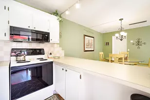 825 Center St, Jupiter, FL 33458 - Photo 11