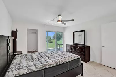 1112 Oakridge #1112, Deerfield Beach, FL 33442 - Photo 11