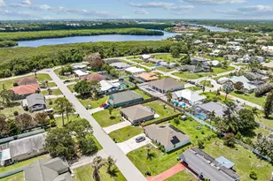 766 SE Academy Ln, Port Saint Lucie, FL 34984 - Photo 35
