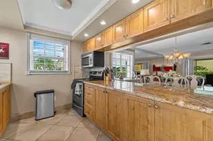 338 Waterside Dr, Hypoluxo, FL 33462 - Photo 7