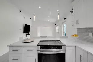 8182 Springtree Rd, Boca Raton, FL 33496 - Photo 9