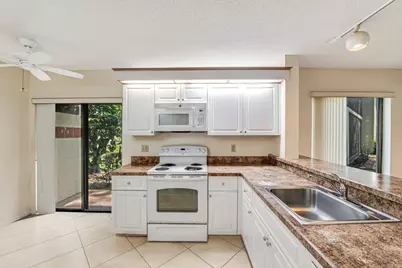 10851 Palm Lake Avenue #101, Boynton Beach, FL 33437 - Photo 15