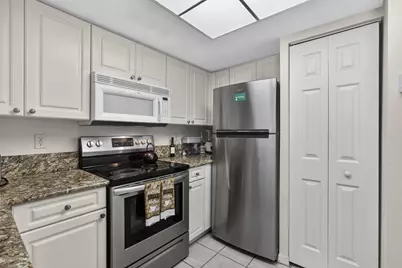800 S Crestwood Ct Court S #809, Royal Palm Beach, FL 33411 - Photo 23