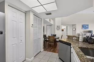 800 S Crestwood Ct Ct S, Royal Palm Beach, FL 33411 - Photo 23