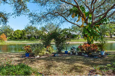370 E Temple Court SW, Vero Beach, FL 32968 - Photo 35