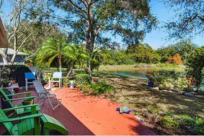 370 E Temple Court SW, Vero Beach, FL 32968 - Photo 33