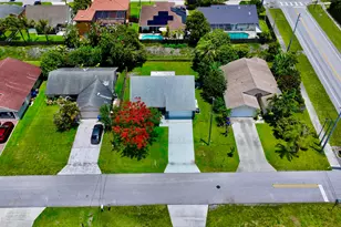 6048 Garrett St, Jupiter, FL 33458 - Photo 5