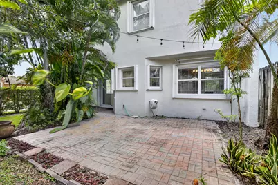 10690 NW 2nd Circle, Pembroke Pines, FL 33026 - Photo 35