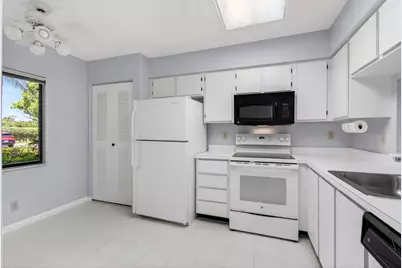 6655 Kensington Lane, Delray Beach, FL 33446 - Photo 9