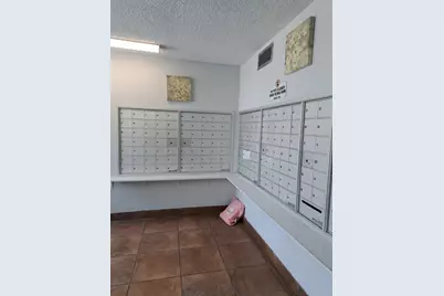 1801 S Treasure Drive, North Bay Village, FL 33141 - Photo 17