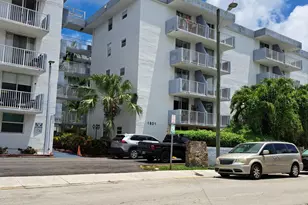 1801 S Treasure Dr, North Bay Village, FL 33141 - Photo 1