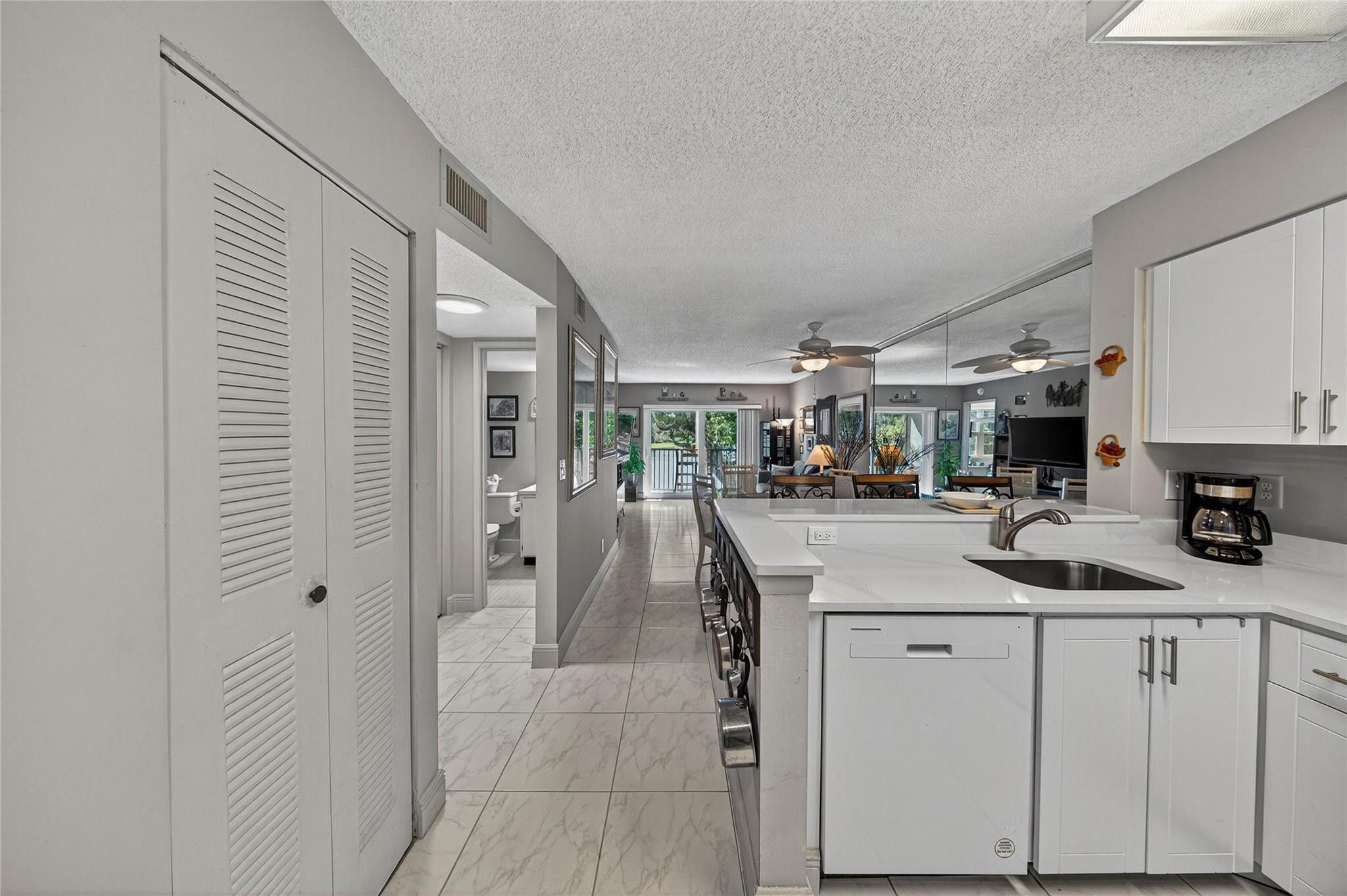 2222 N Cypress Bend Dr #201 - 2222 N Cypress Bend Dr #201, Pompano Beach, FL 33069 Luxury Property | Jose Angel Pina