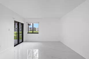 510 W Park Dr, Miami, FL 33172 - Photo 7