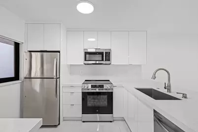510 W Park Drive #104-3, Miami, FL 33172 - Photo 9