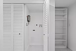 510 W Park Dr, Miami, FL 33172 - Photo 23