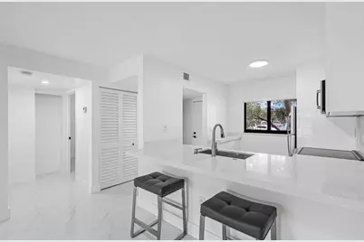 510 W Park Drive #104-3, Miami, FL 33172 - Photo 17