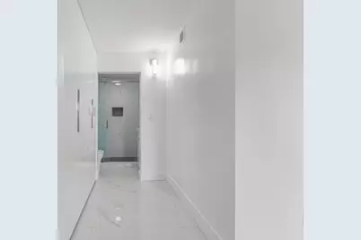 510 W Park Drive #104-3, Miami, FL 33172 - Photo 15