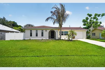 549 SE Marydale Terrace, Port Saint Lucie, FL 34983 - Photo 1