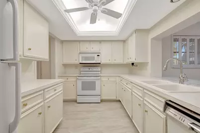 428 Pine Villa Drive, Atlantis, FL 33462 - Photo 15