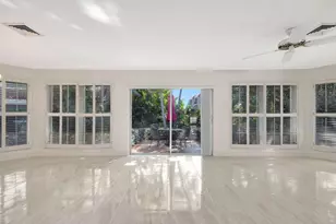 428 Pine Villa Dr, Atlantis, FL 33462 - Photo 9