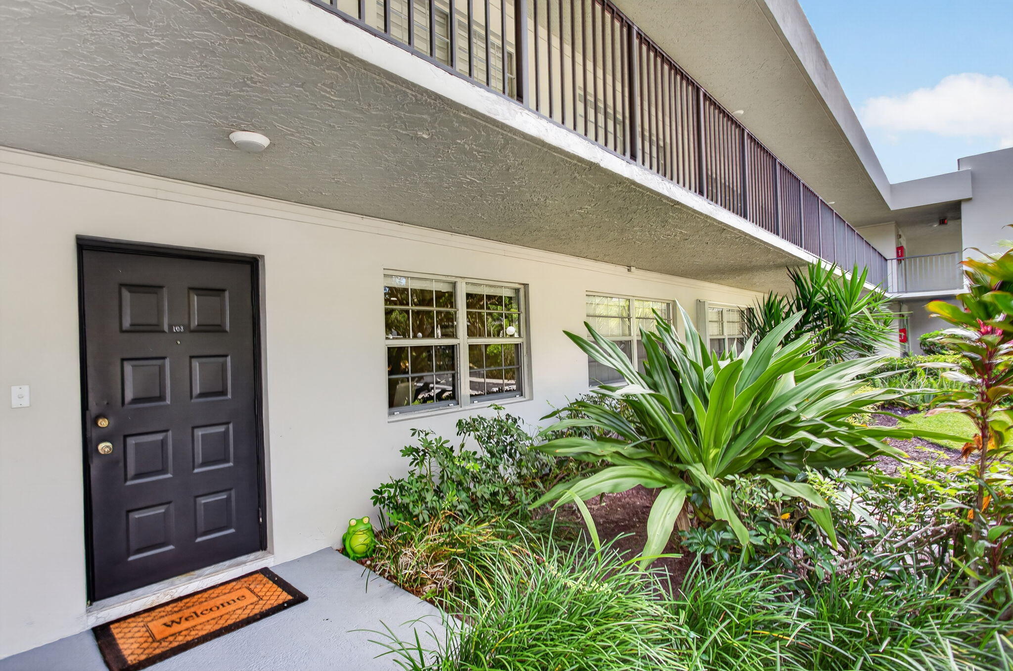 901 W Cypress Ln #103 - 901 W Cypress Ln #103, Pompano Beach, FL 33069 Luxury Property | Jose Angel Pina