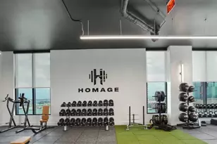 121 NE 5th St, Miami, FL 33132 - Photo 9