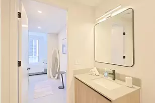 121 NE 5th St, Miami, FL 33132 - Photo 7